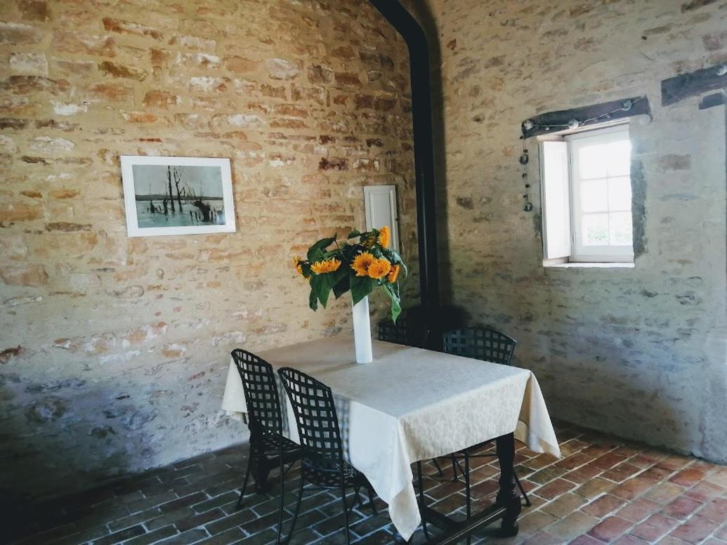 Une Maison De Campagne En Bourgogne Du Sud Tournus Kültér fotó